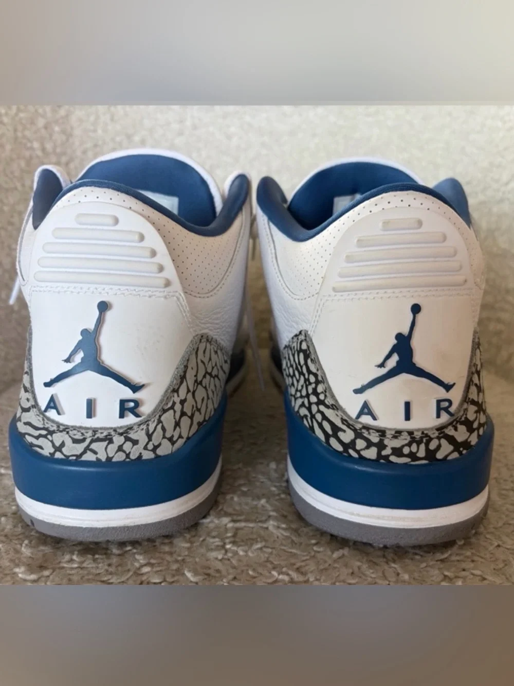 Jordan Retro Wizards Low White Blue with Elephant Print NEW WITH BOX